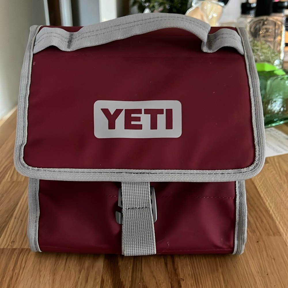 Yeti Daytrip Lunchbox